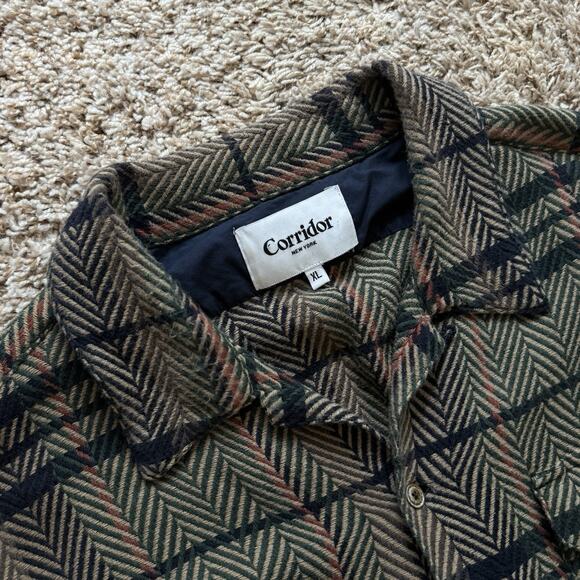 Corridor NYC Acid Plaid Hi-Vis Work Shirt Button Up Flannel Men’s Size XL - Picture 6 of 9